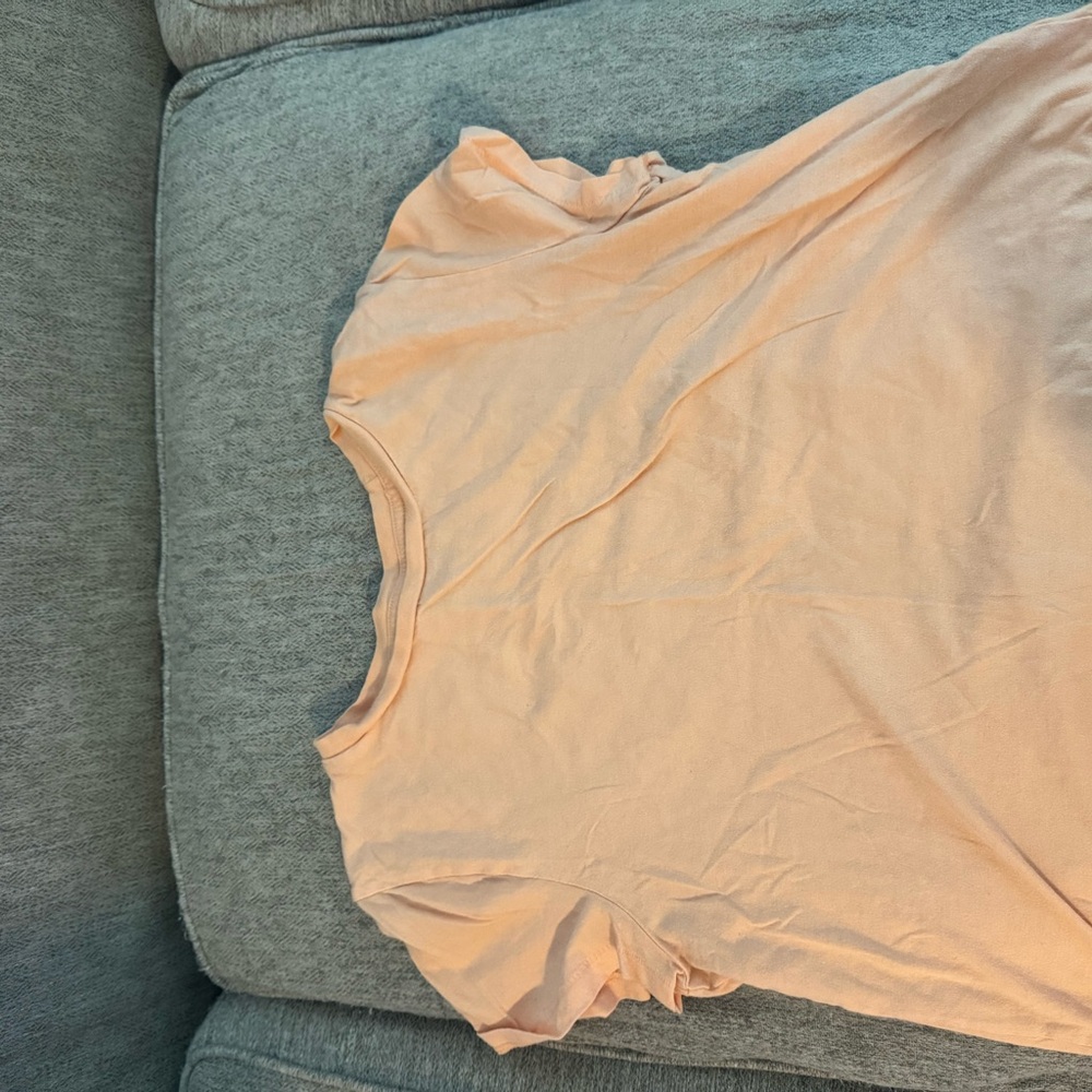 Universal Thread Light Peach Tee